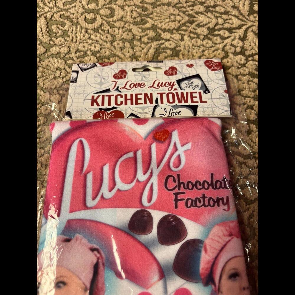 I love Lucy‎ NWTS kitchen towel - Picture 2 of 6